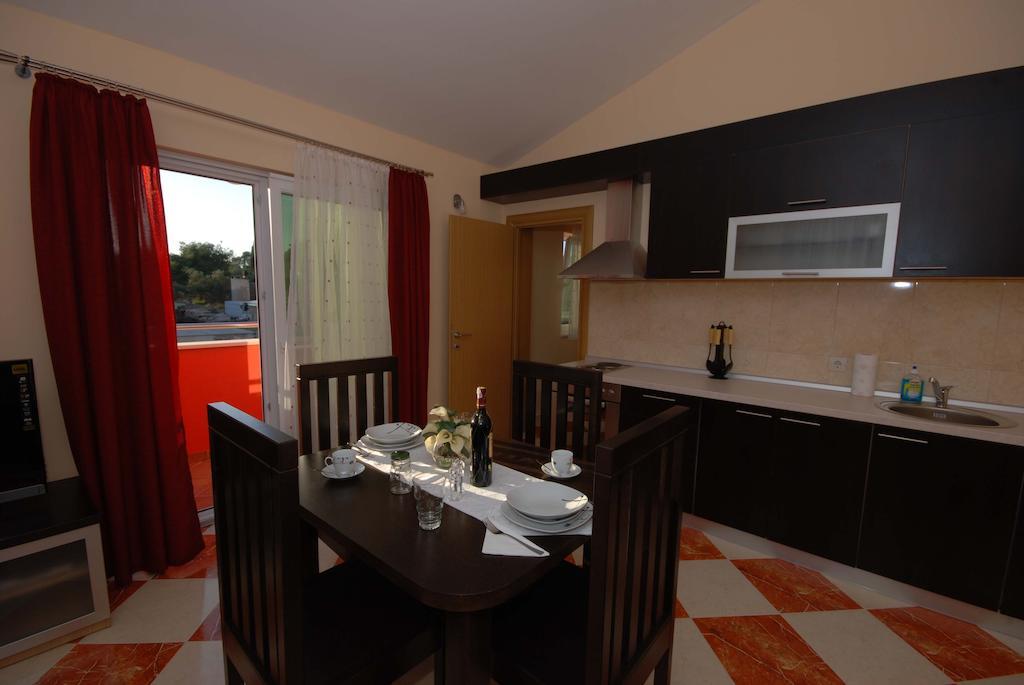 Apartments Stepic Τρογκίρ Δωμάτιο φωτογραφία